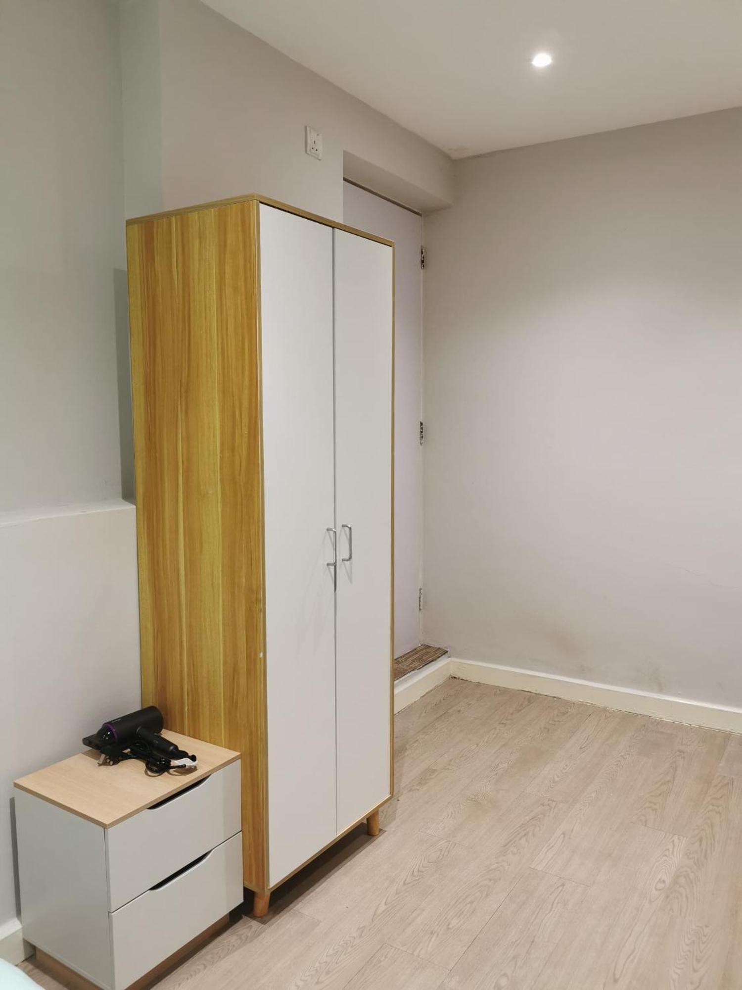 Autumn Guesthouse's Near Jalan Alor Bukit Bintang Kuala Lumpur